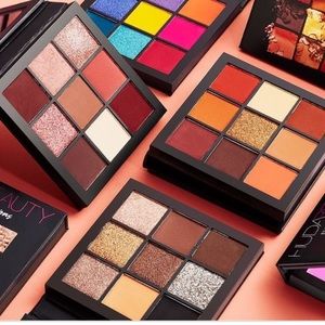 Three HUDA BEAUTY obsessions palettes